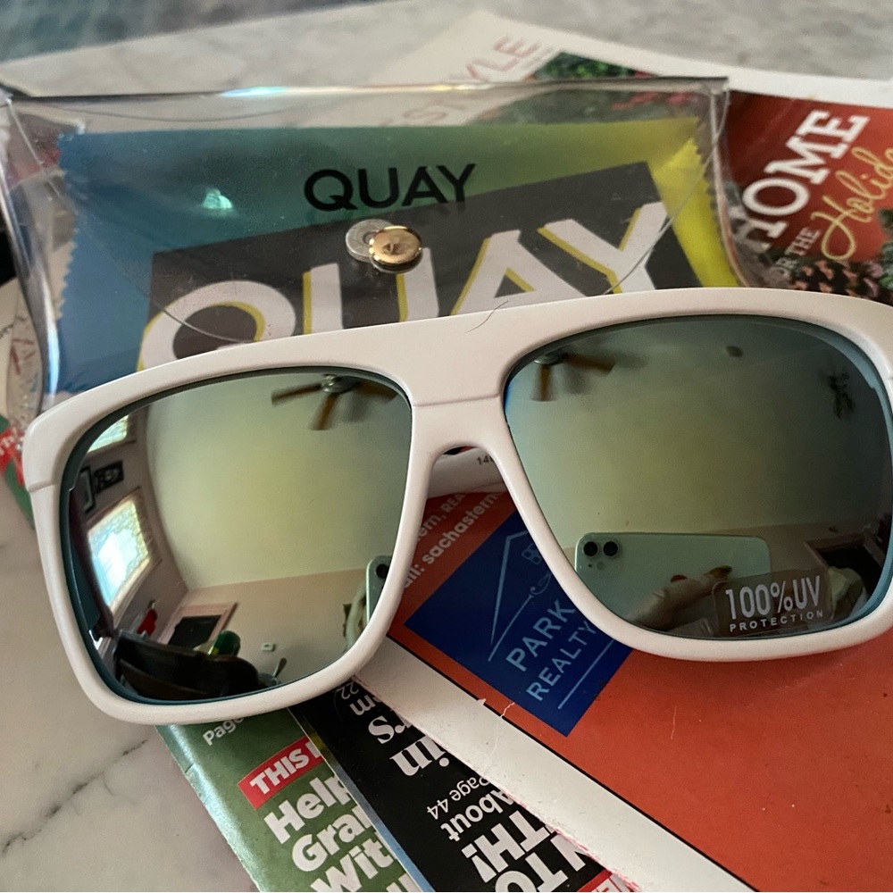 Quay Australia Sunglasses NWT Complete Set  w/ case & Cleaning Cloth 💯 UVP